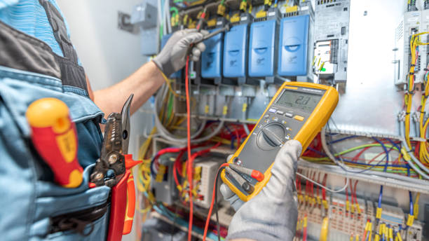 Best Emergency Electrical Repair  in Smithfield, VA